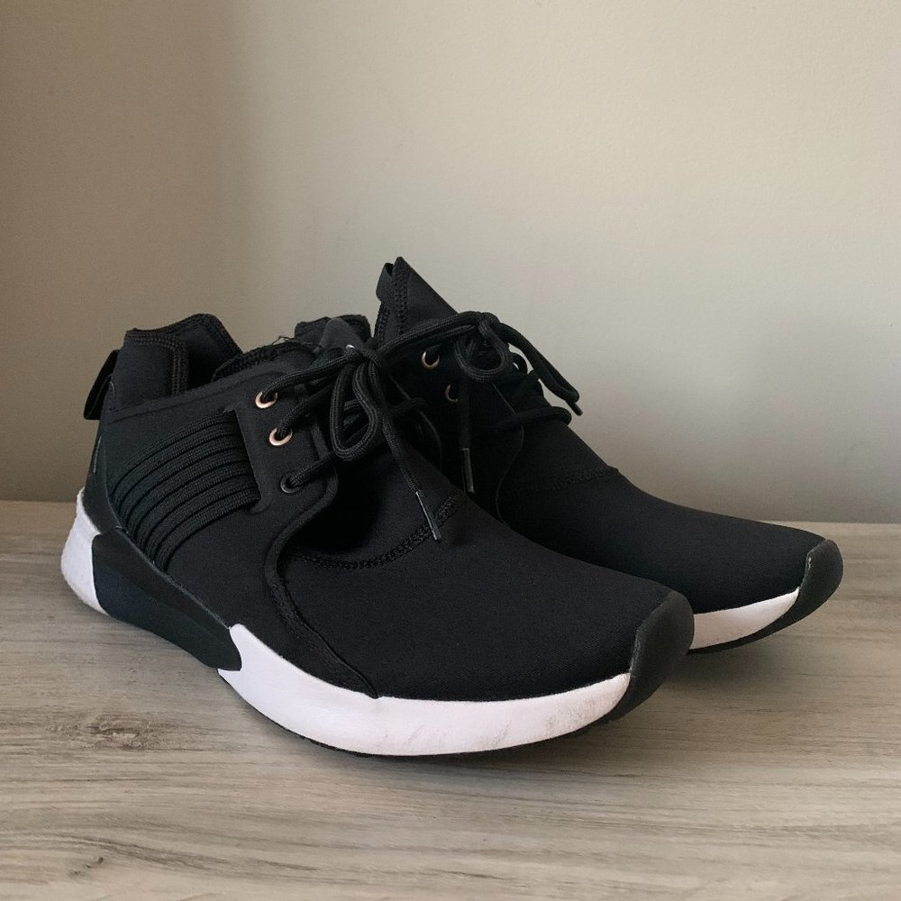 Reebok Women Athletic Shoes-Size 9.5